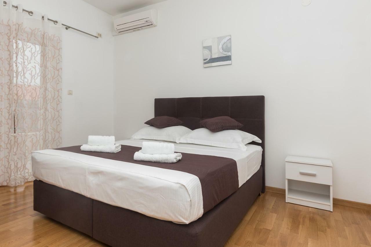Apartments Naja Makarska Exterior foto